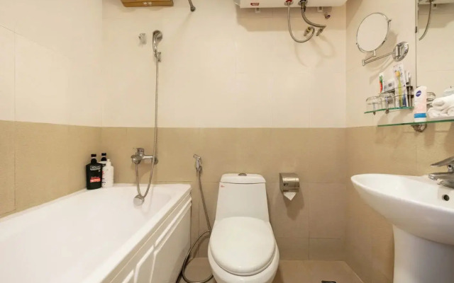 A25 Hotel - 46 Chau Long