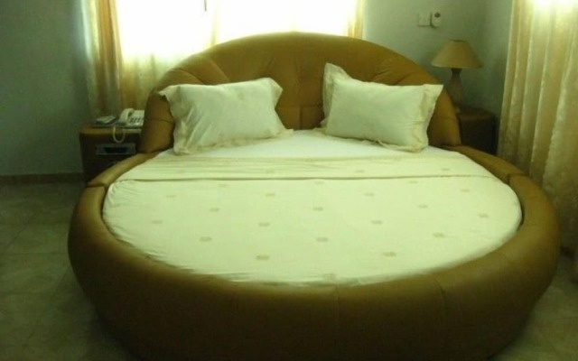Meaglent Hotel