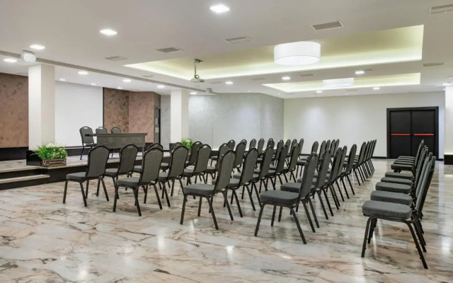 Hotel Parque Real