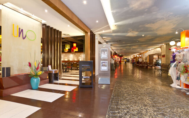 Waterfront Cebu City Hotel & Casino