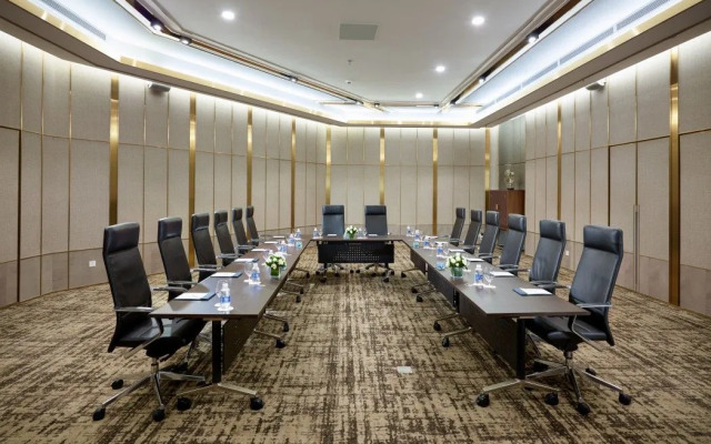 Vinpearl Landmark 81, Autograph Collection