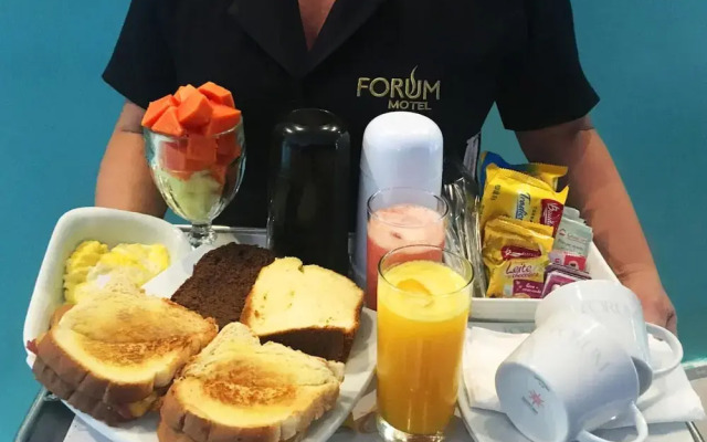 Forum Motel