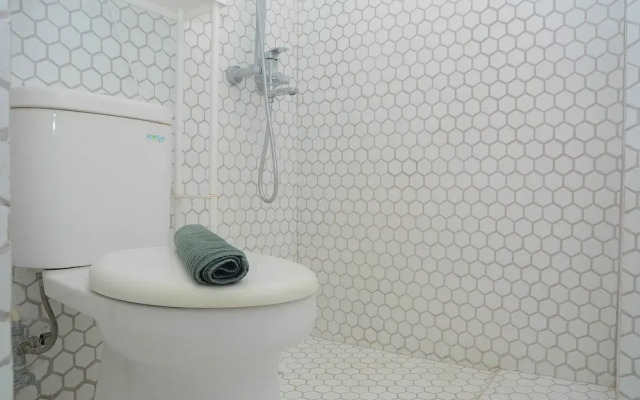 Best Studio Room with Wall Bed Tifolia Apartment