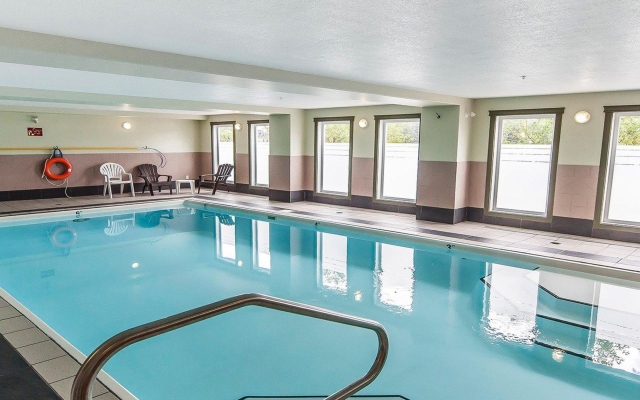 Comfort Inn & Suites