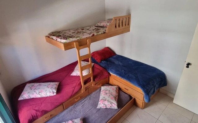 Apartamento com piscina perto do mar de Ubatuba, aceitamos crianças