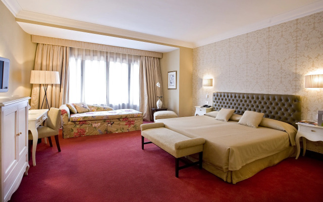 Hotel Carlton