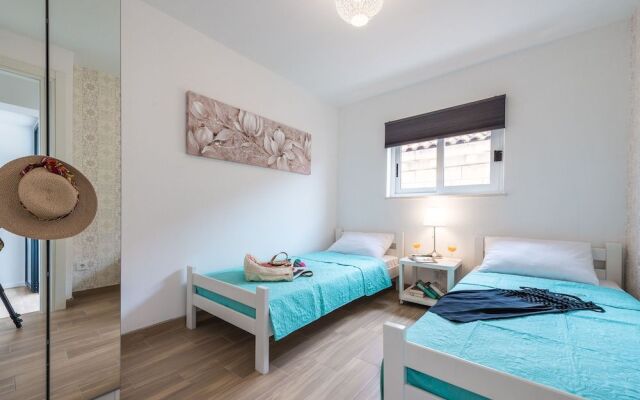 Apartments Maris