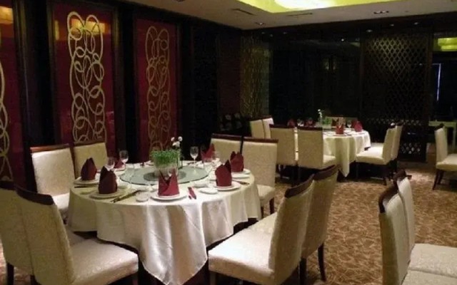 Vanwarm Hotel