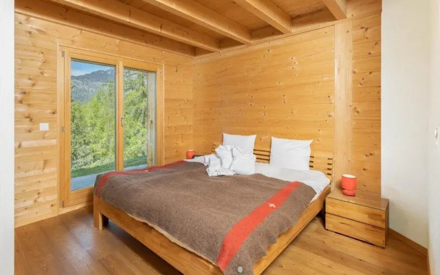 Crystal de Neige Luxury Chalet Spa & Jacuzzi