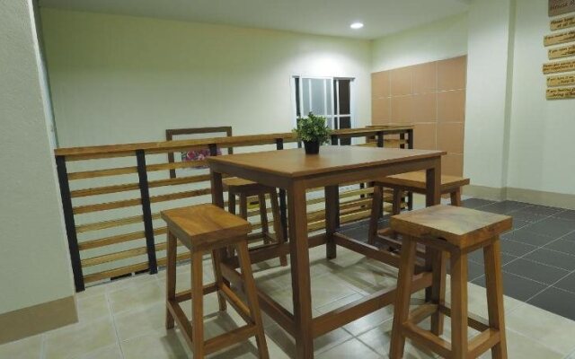 Just Sleep At Box Hostel