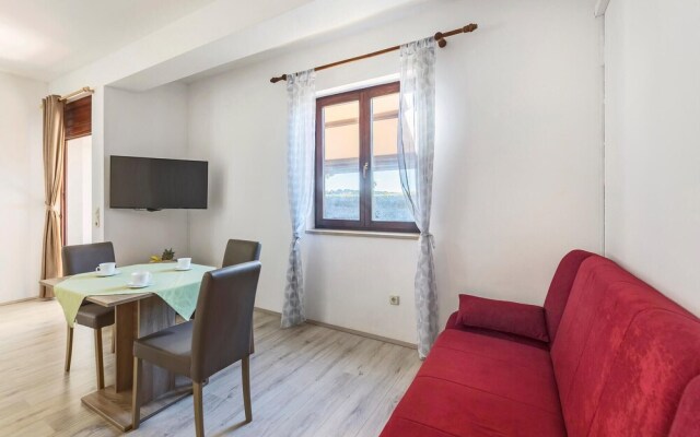 Amazing Apartment in Rovinj With Wifi