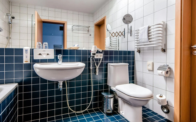 Navalis Hotel