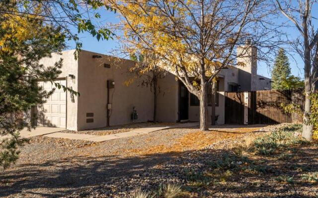 Casa Escondido