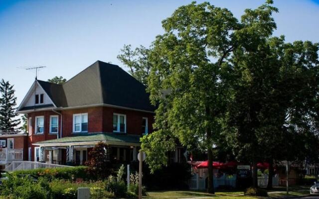 Distinctive Inns of Kingsville Inn31