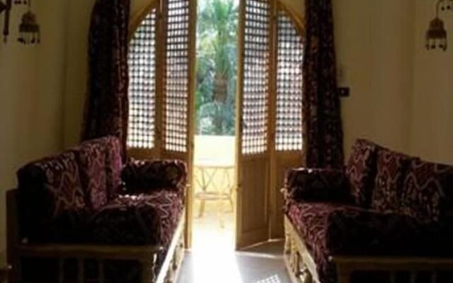 Arabesque Apartments