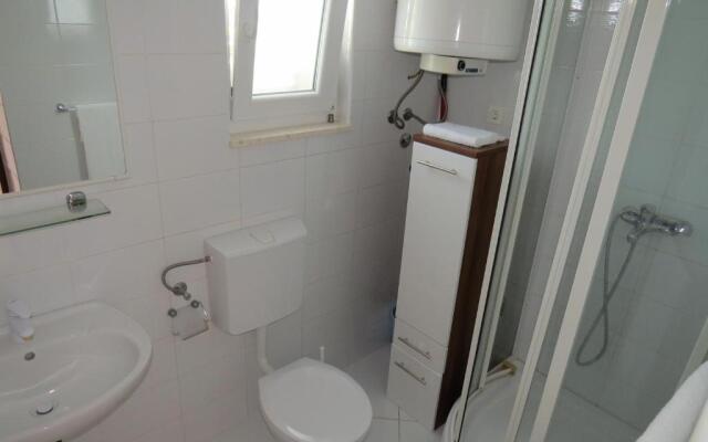 Apartments Lovrić - 30 meters to the beach