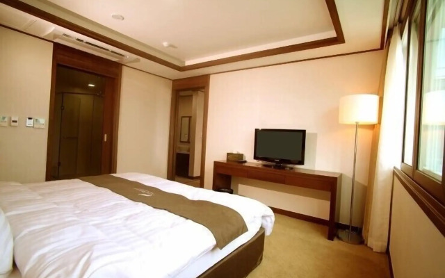 Narsha Hotel