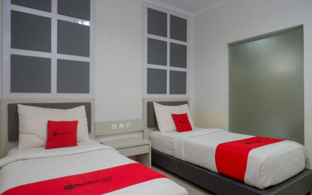 RedDoorz near Jogja City Mall