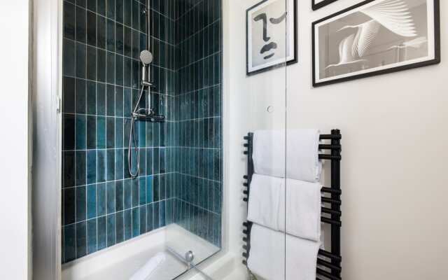 The Brockwell Park Escape - Bright 2BDR Flat with Parking