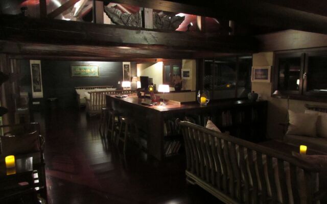 Jing's Residence