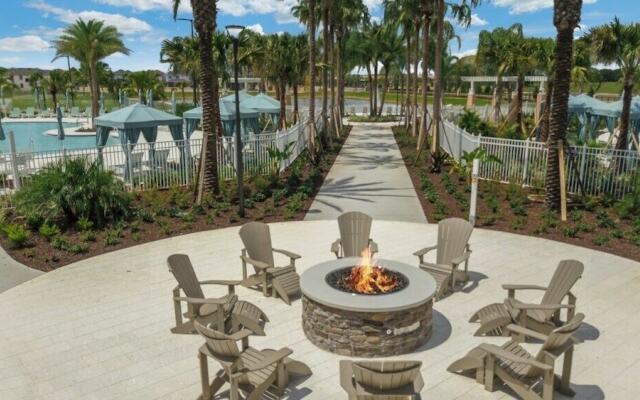 Solara - 9 Bedrooms House W/pool-8100sa Home by Redawning