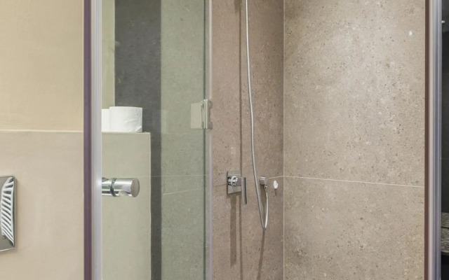 APT 32 near Mall of Sofia & Metro Station