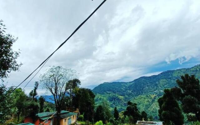 Chopta Eco Cottage & Camping