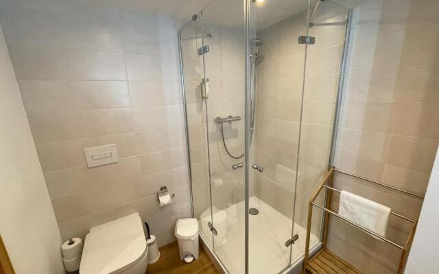 Apartment No12 mit zwei Schlafzimmern und Wohnküche