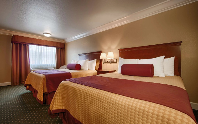 Best Western Willits Inn