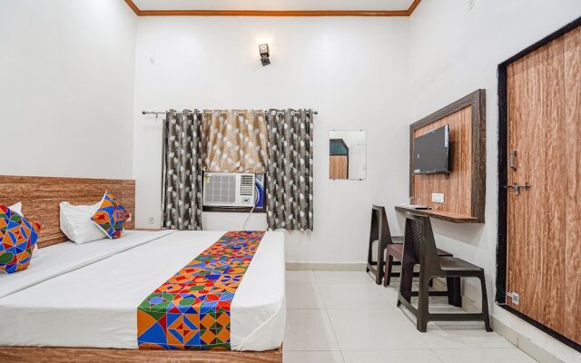 Fabhotel Shree Mahidev Palace