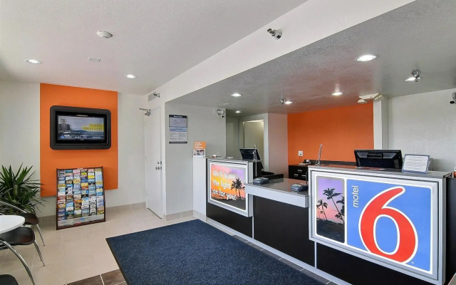 Motel 6 Santa Maria, CA - North