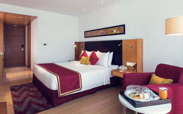 Mercure Hyderabad KCP Hotel