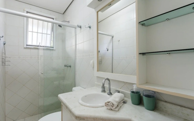 Spacious Apartment With Pool in Jurere Chr025