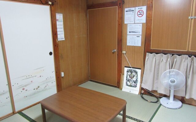 Kominnka Guest House Ya-Ru