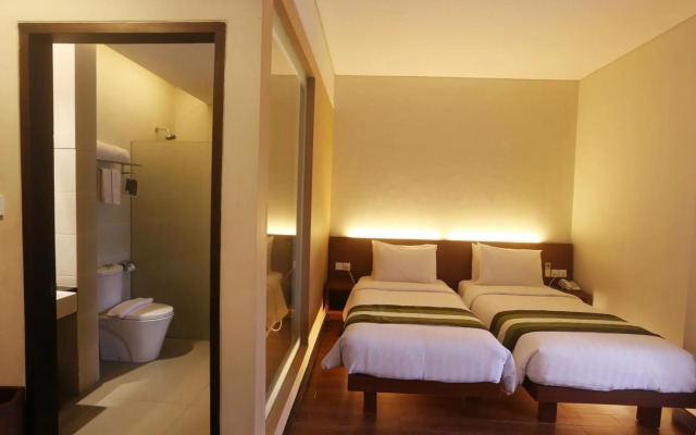 Grand Whiz Hotel Nusa Dua