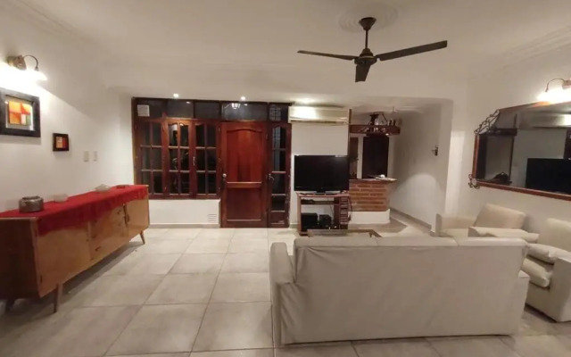 casa p/4 personas sobre av. roca con cochera - фото 3