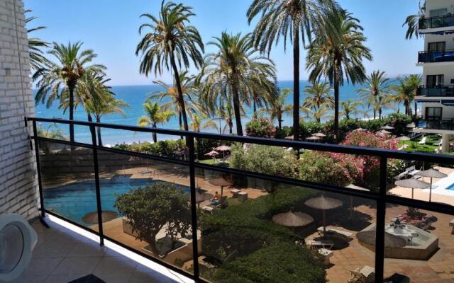 Skol 103A by Completely Marbella