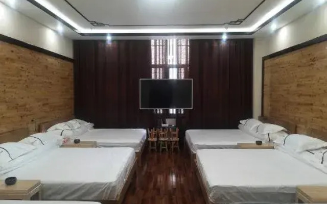Pinzun International Hotel (Ganzhou District Zhangye West Station)