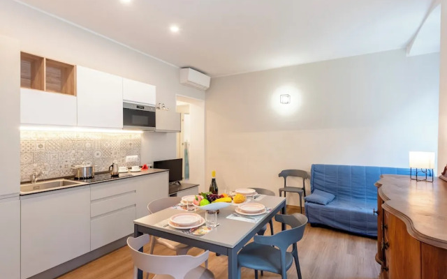 Central Apartment In Genova