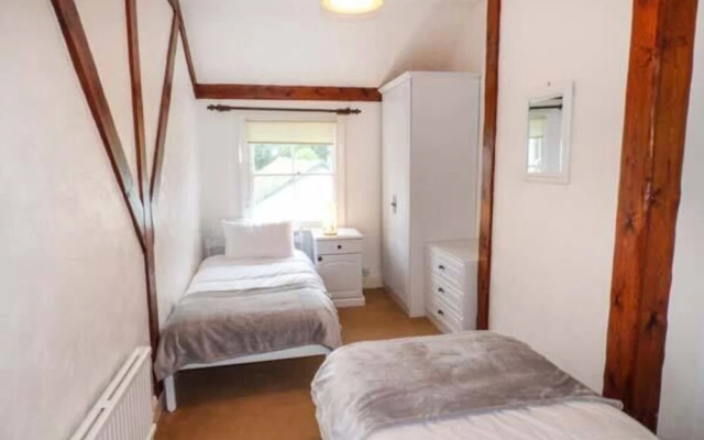 Gardeners Cottage