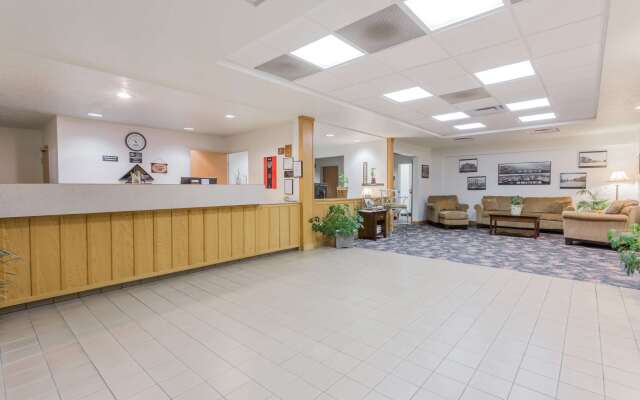 Super 8 by Wyndham Alma