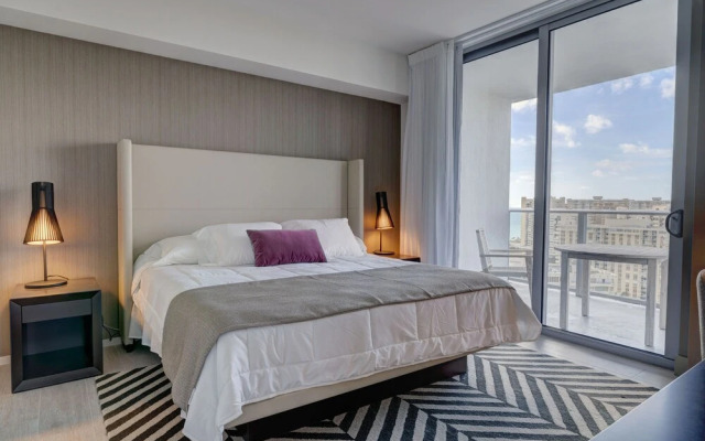 Hyde Beach House Private Suites