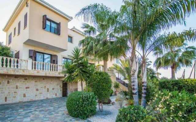 Prengos Sea View Villa
