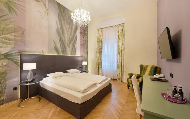 Boutique Hotel Dom - Rooms & Suites
