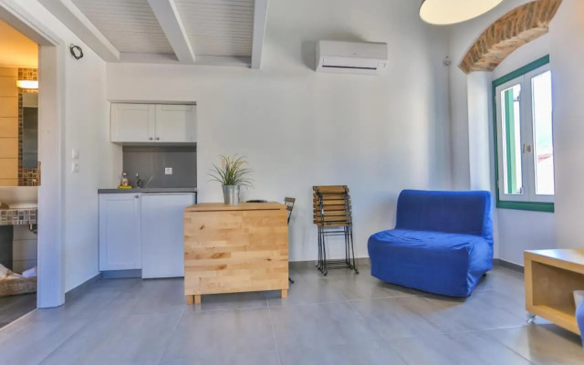Annika Deluxe Apartments