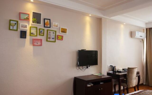 Wulong Saixi Hotel