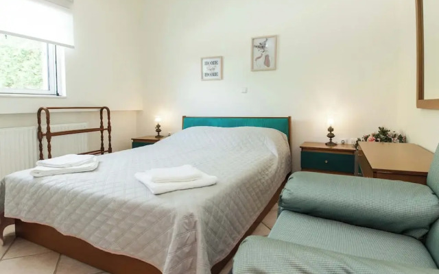 Deluxe 3 Bd House near Lagonisi w Garden