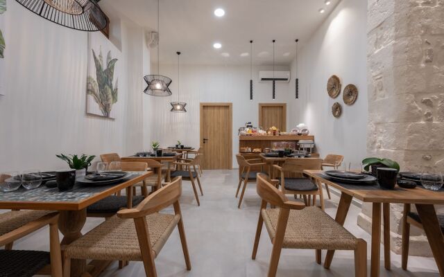 Marea Boutique Suites