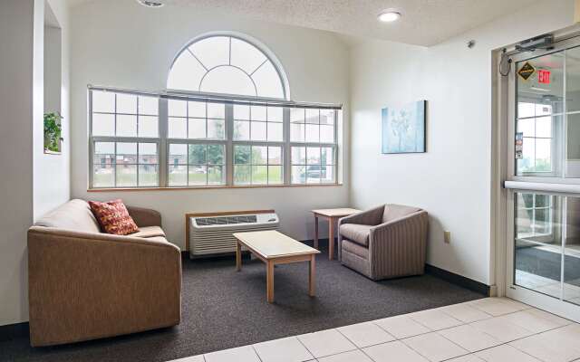 Motel 6 Sycamore, IL