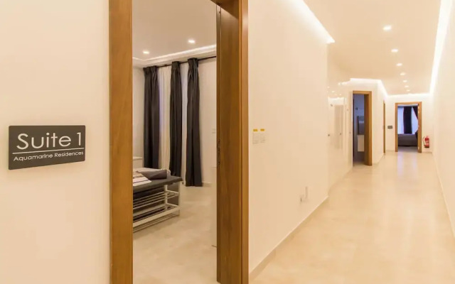 Spacious & Modern by the sea Qawr